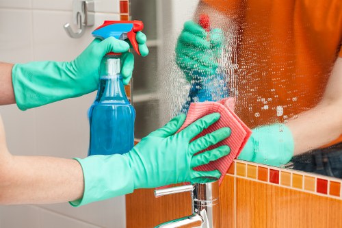 Professional move out cleaning for a Kentishtown flat after the property has been emptied